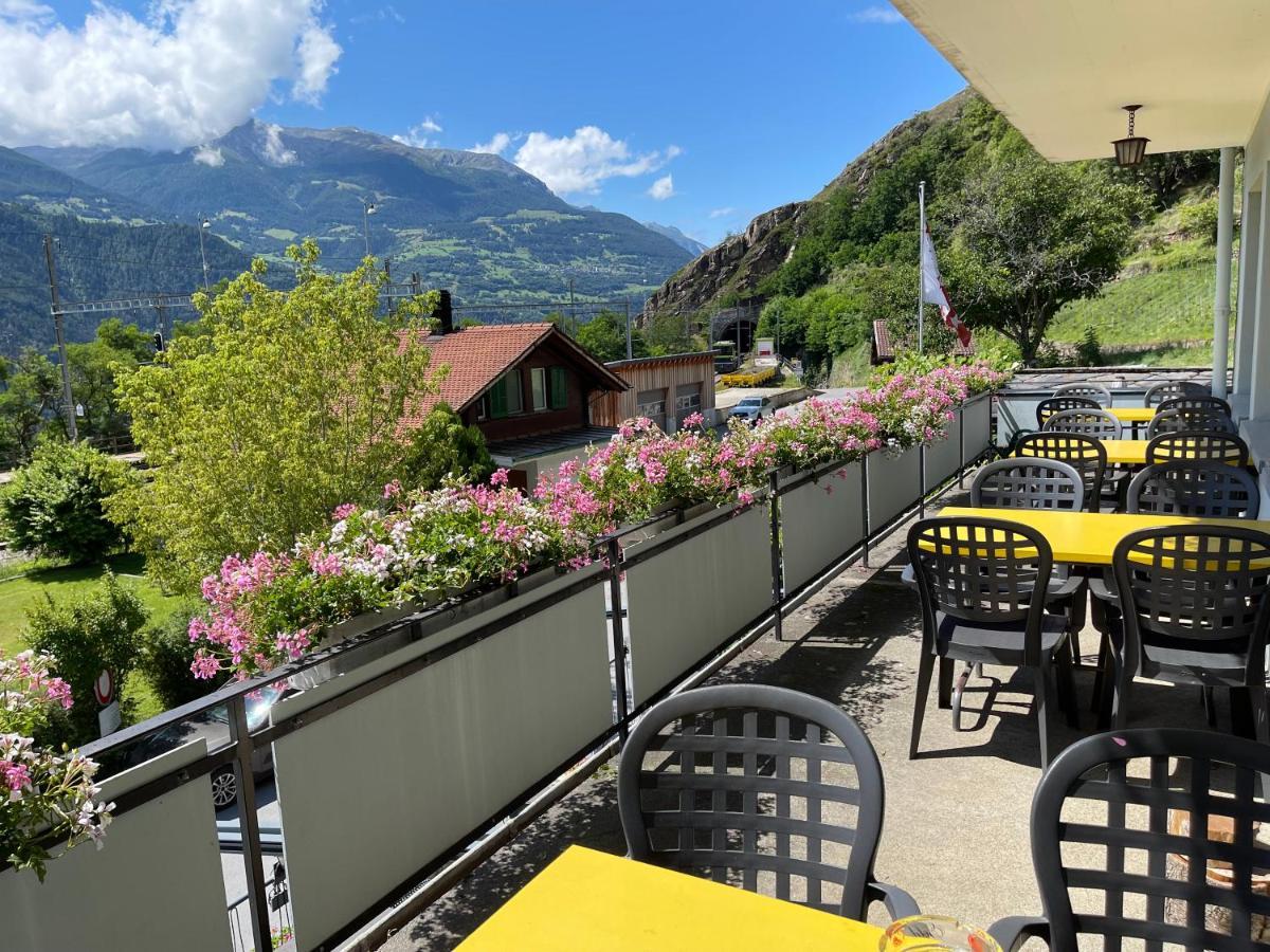 Visperblick 24-7 Parkplatz Und Fruehstueck Inkl Villa Ausserberg Luaran gambar